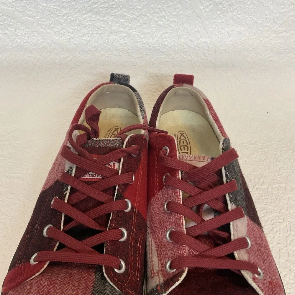 Keen Elsa Sneakers‎ Womens 9 Red Burgundy Buffalo Plaid Wool Lace Up 1019678
